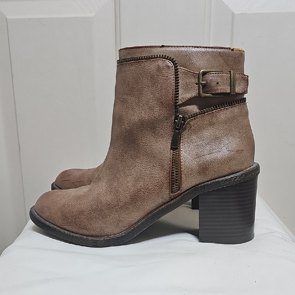 Gianni Bini Taupe Ankle Booties with Buckle